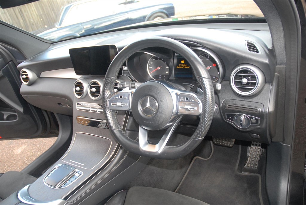 Used Mercedes-Benz GLC 2019 for sale - 77261950: Photo 4