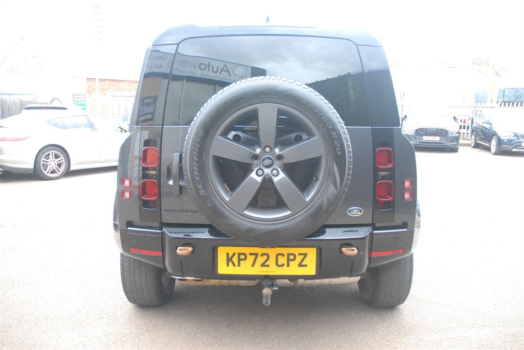 Used Land Rover Defender 2022 for sale - 76979847: Photo 14