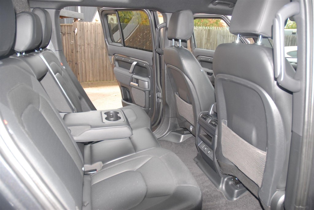 Used Land Rover Defender 2022 for sale - 76979847: Photo 17