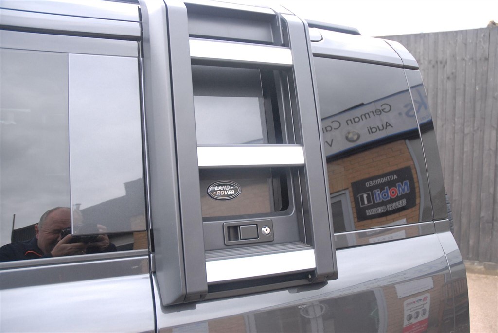 Used Land Rover Defender 2022 for sale - 76979847: Photo 30