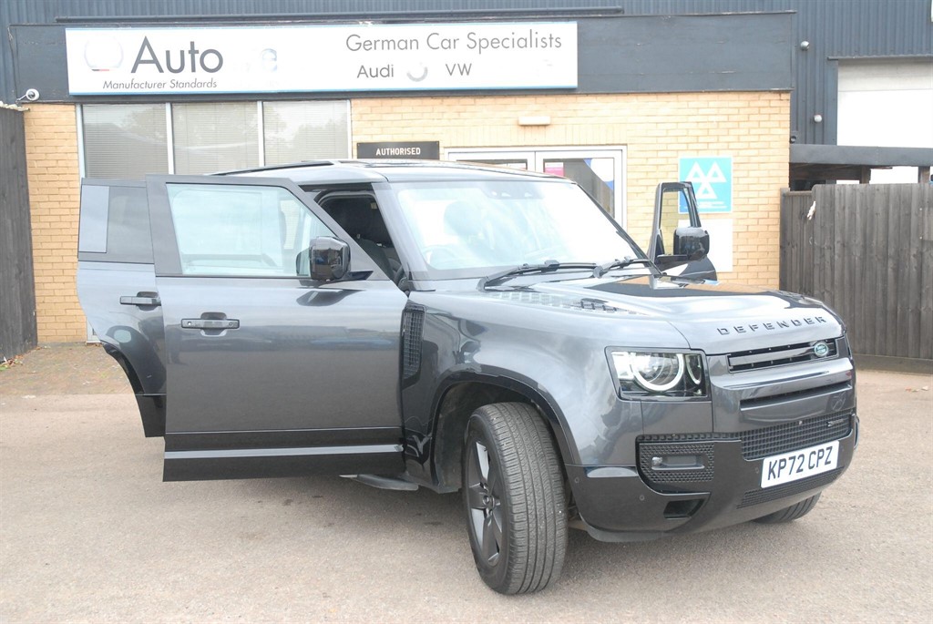 Used Land Rover Defender 2022 for sale - 76979847: Photo 32