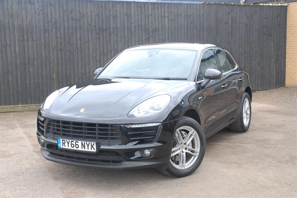 Used Porsche Macan 2016 for sale - 76979823: Photo 1