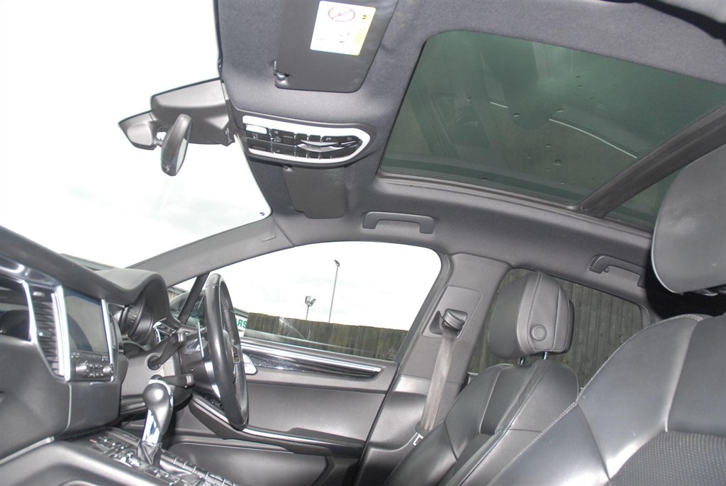 Used Porsche Macan 2016 for sale - 76979823: Photo 10