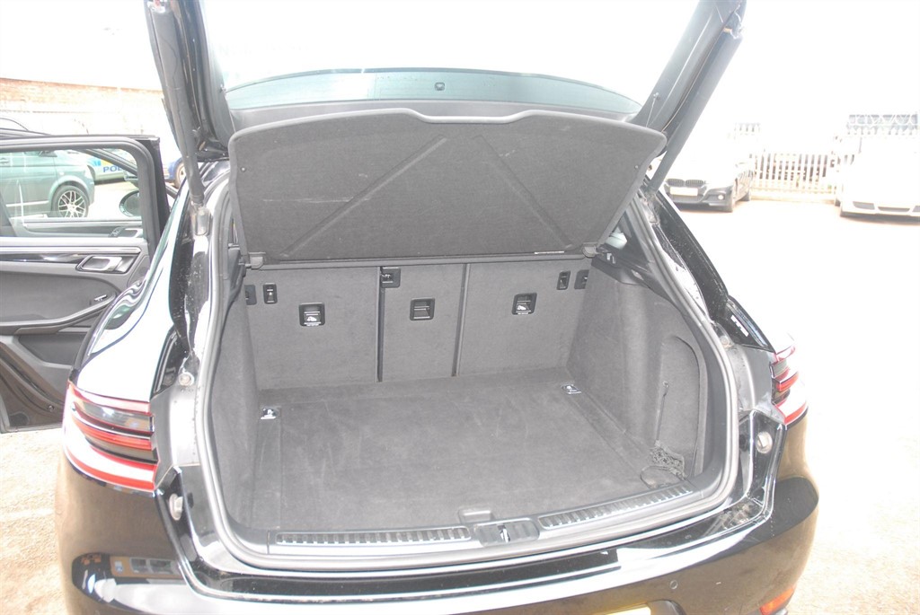 Used Porsche Macan 2016 for sale - 76979823: Photo 13