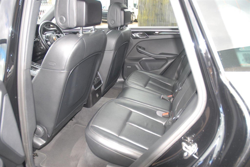 Used Porsche Macan 2016 for sale - 76979823: Photo 15