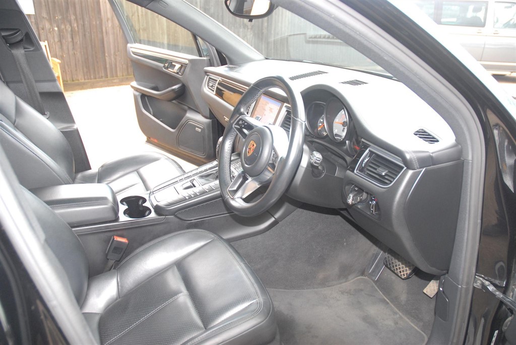 Used Porsche Macan 2016 for sale - 76979823: Photo 17