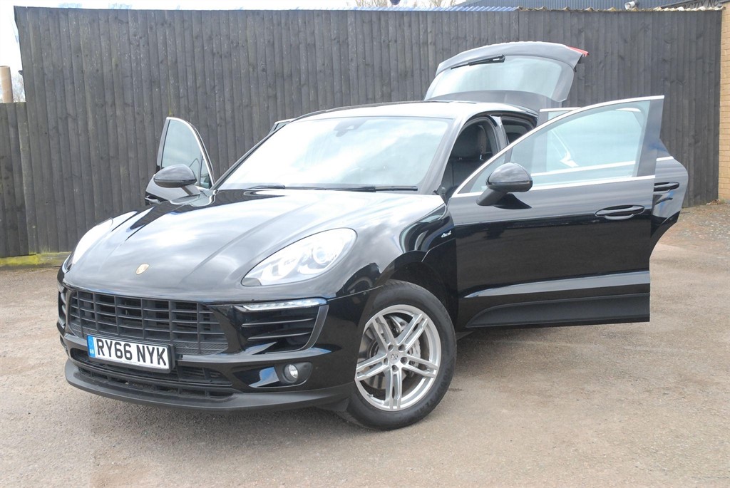 Used Porsche Macan 2016 for sale - 76979823: Photo 22