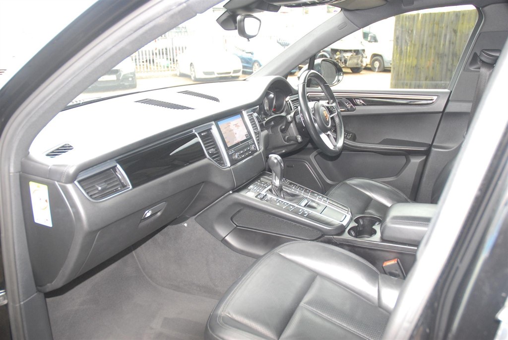 Used Porsche Macan 2016 for sale - 76979823: Photo 6