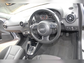 Used Audi A1 2015 for sale - 76979837: Photo