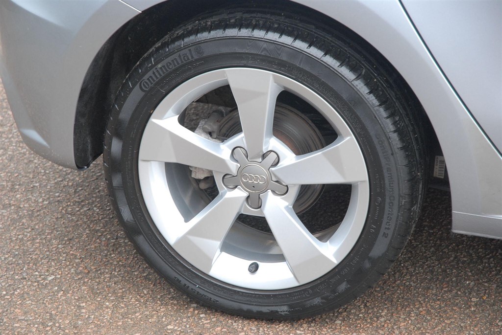 Used Audi A1 2015 for sale - 76979837: Photo 5