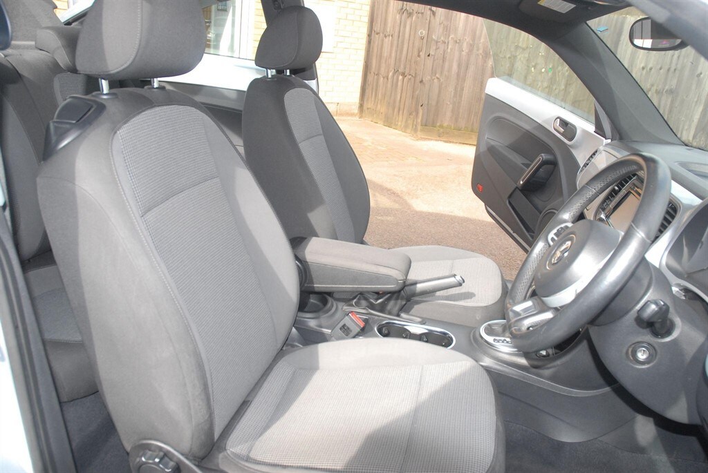 Used Volkswagen Beetle 2012 for sale - 77833789: Photo 18