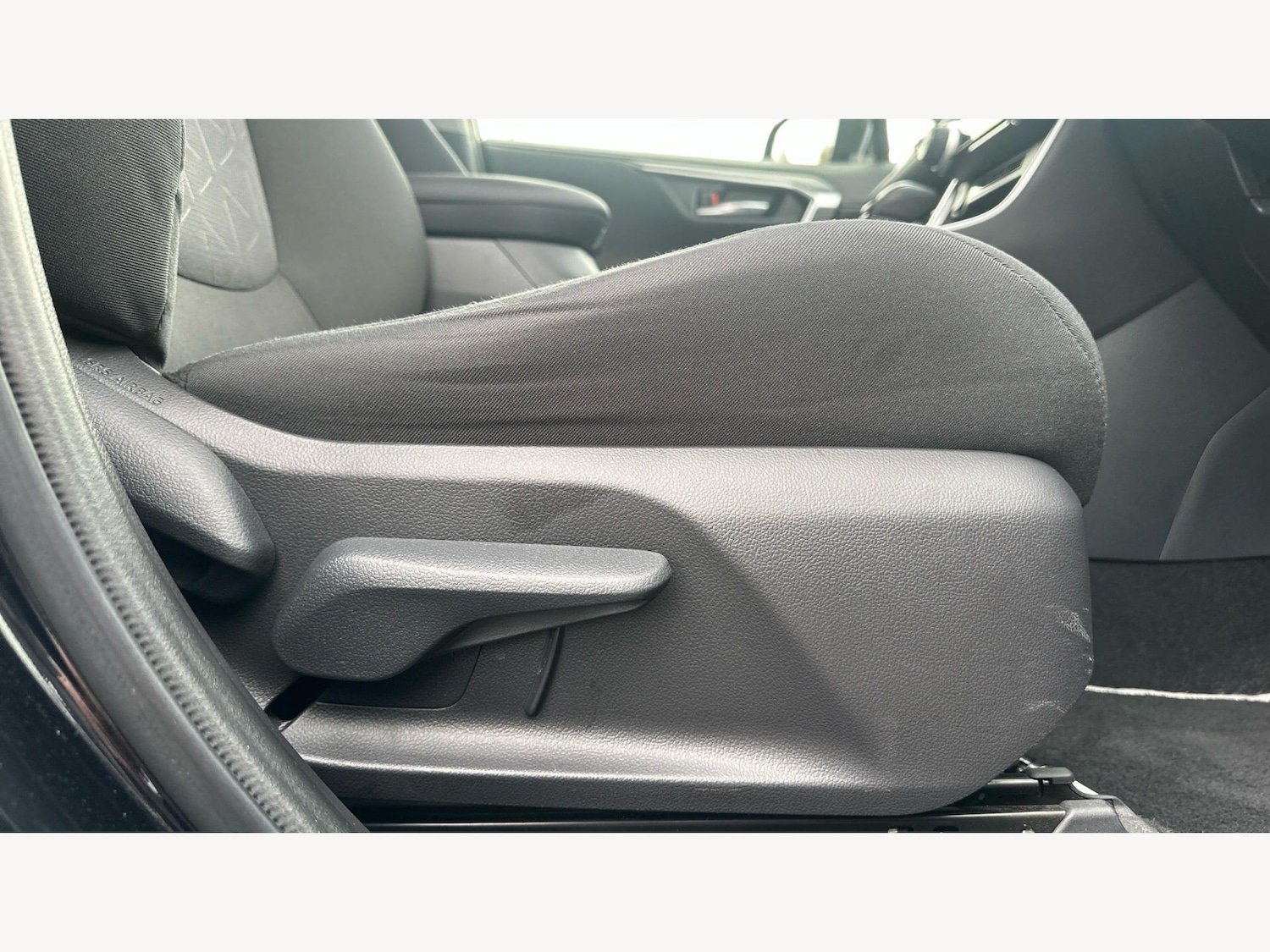 Used Toyota RAV4 2022 for sale - 78185780: Photo 31