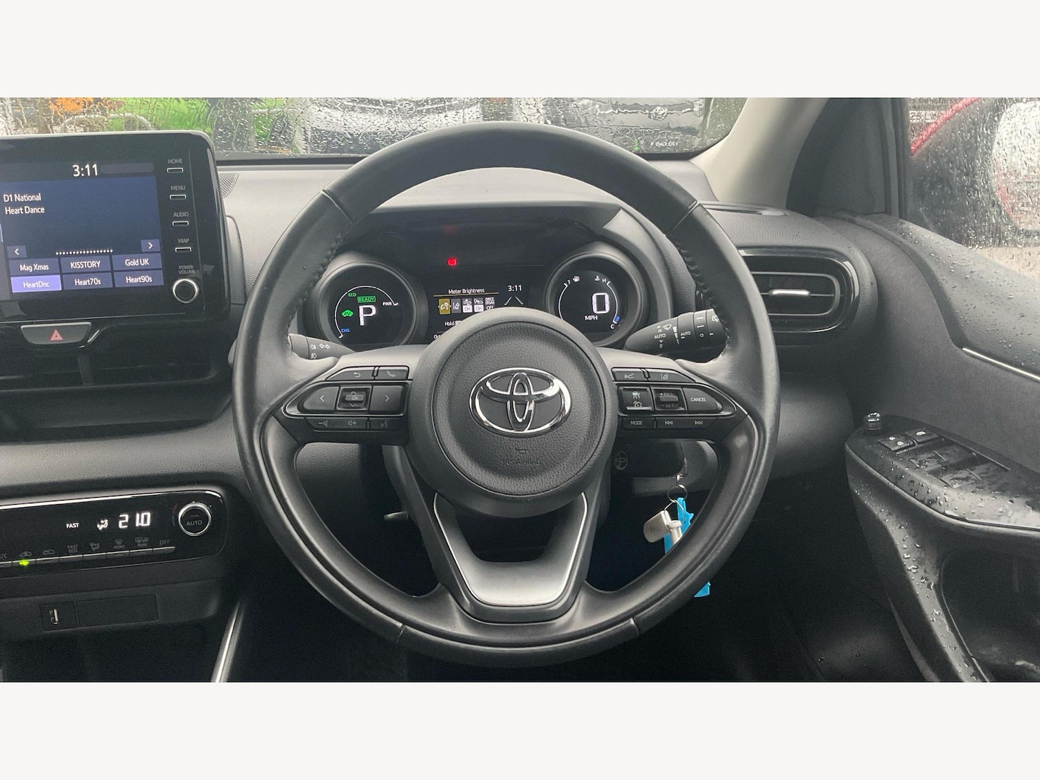 Used Toyota Yaris 2022 for sale - 76689426: Photo 10