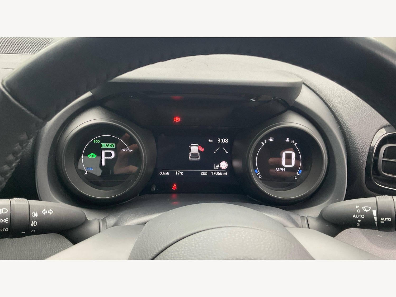 Used Toyota Yaris 2022 for sale - 76689426: Photo 11