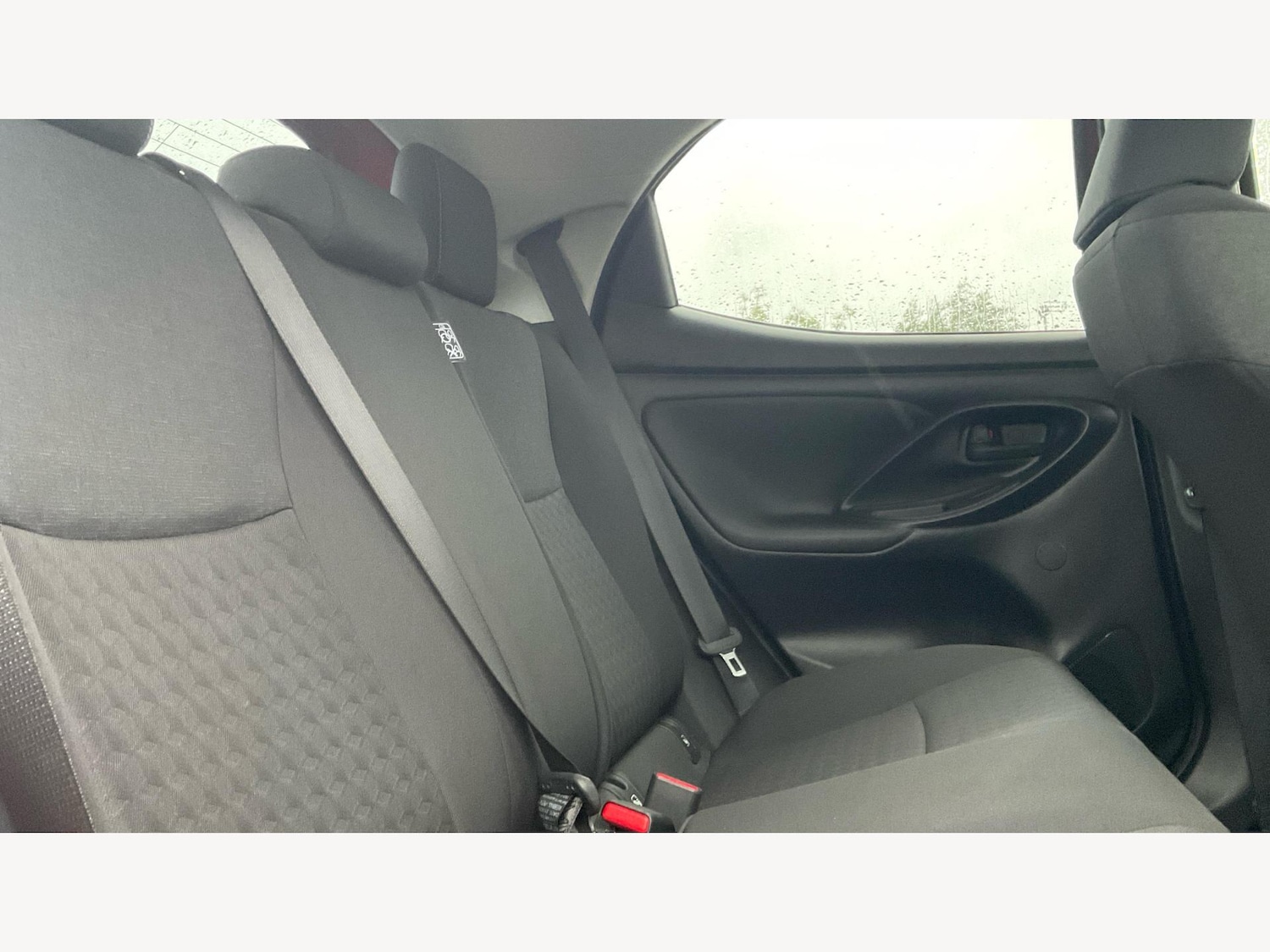 Used Toyota Yaris 2022 for sale - 76689426: Photo 14