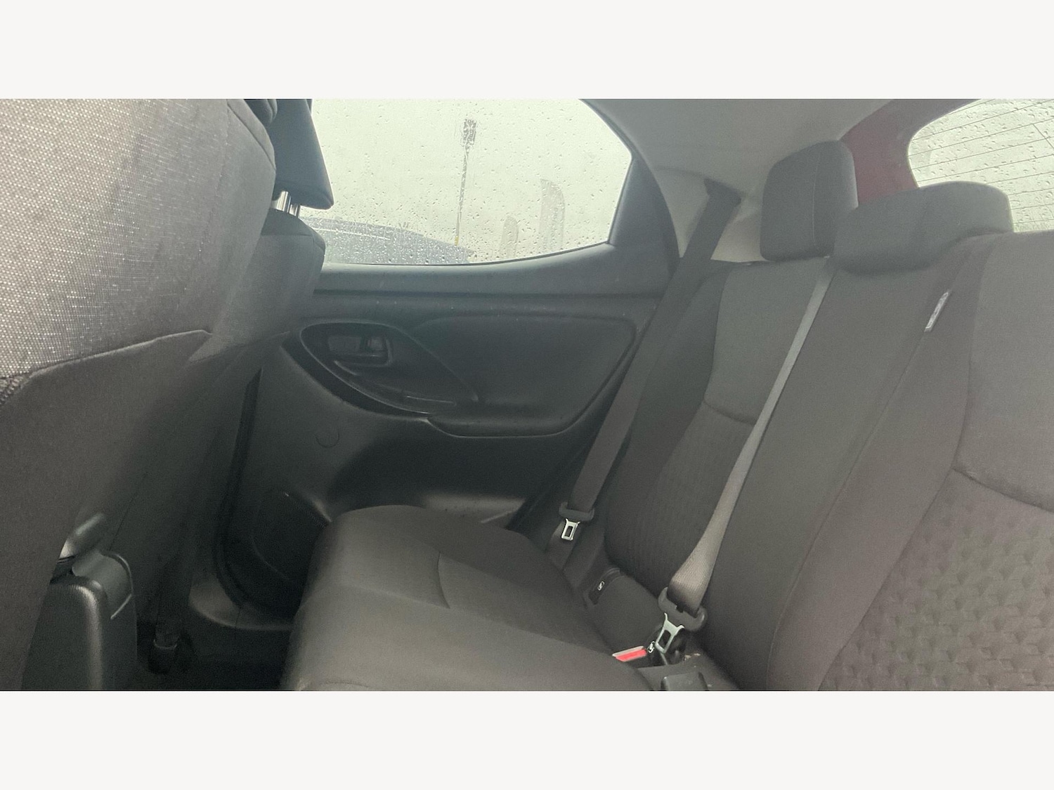Used Toyota Yaris 2022 for sale - 76689426: Photo 15