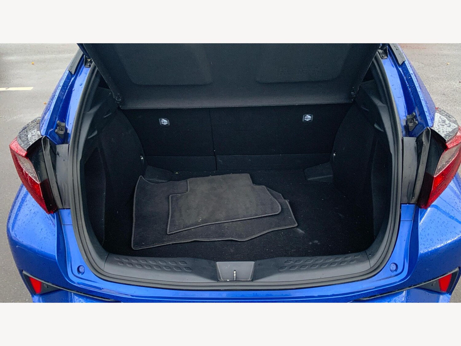 Used Toyota C-HR 2022 for sale - 76326195: Photo 16