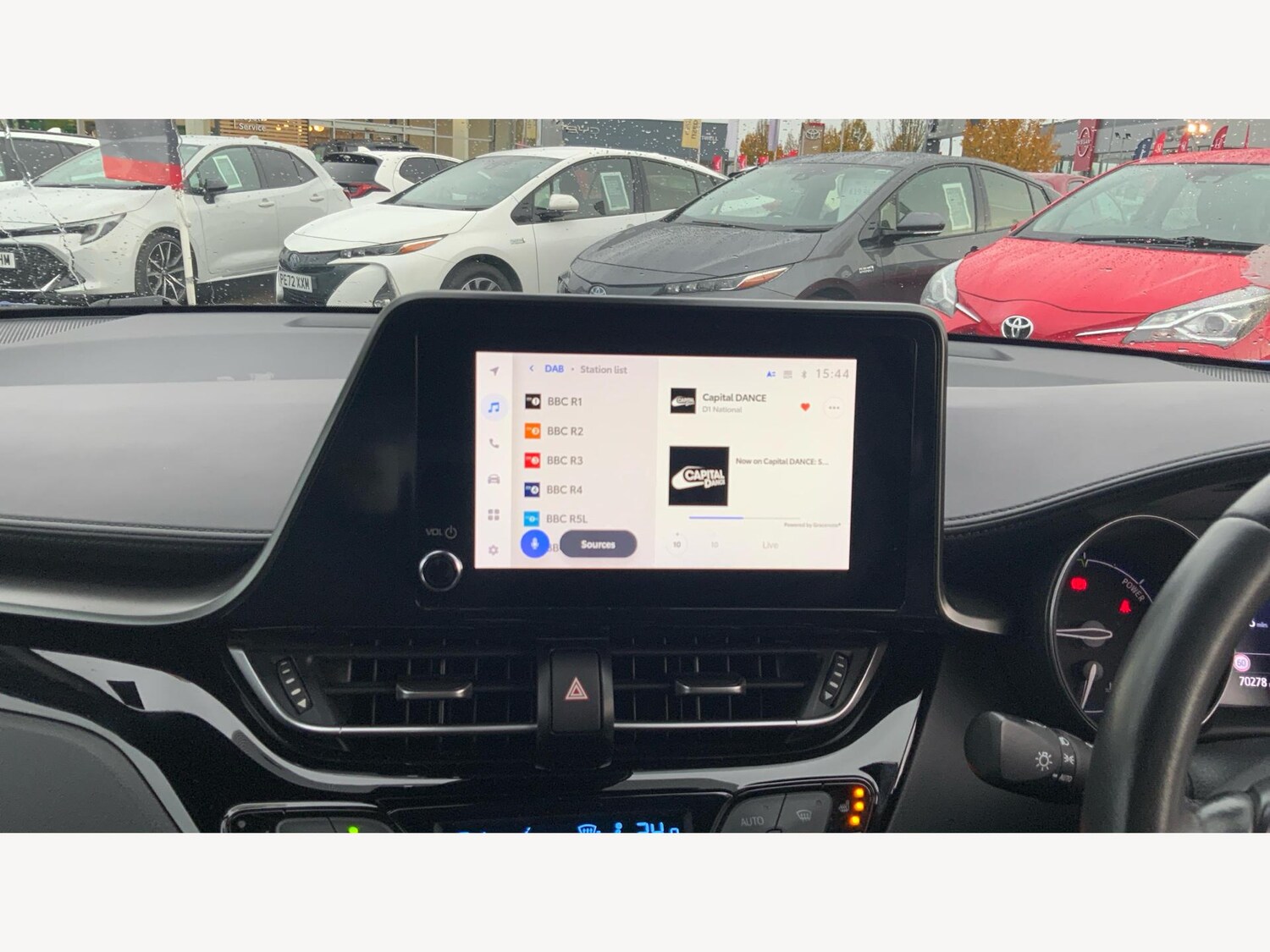 Used Toyota C-HR 2022 for sale - 76326195: Photo 9