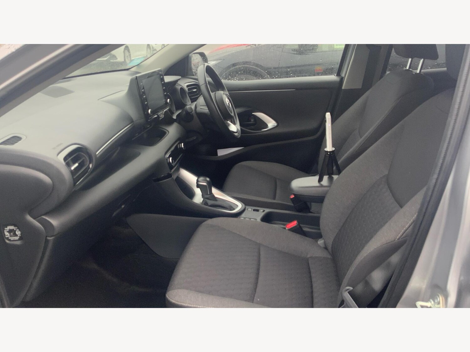 Used Toyota Yaris 2022 for sale - 77574895: Photo 12