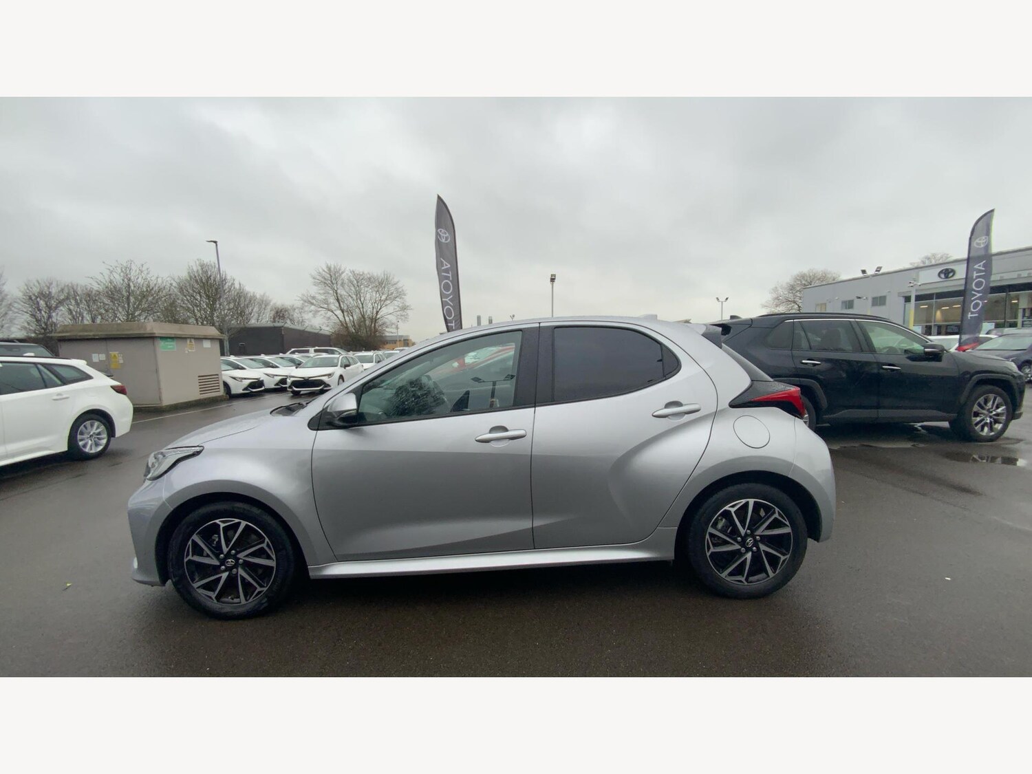 Used Toyota Yaris 2022 for sale - 77574895: Photo 19