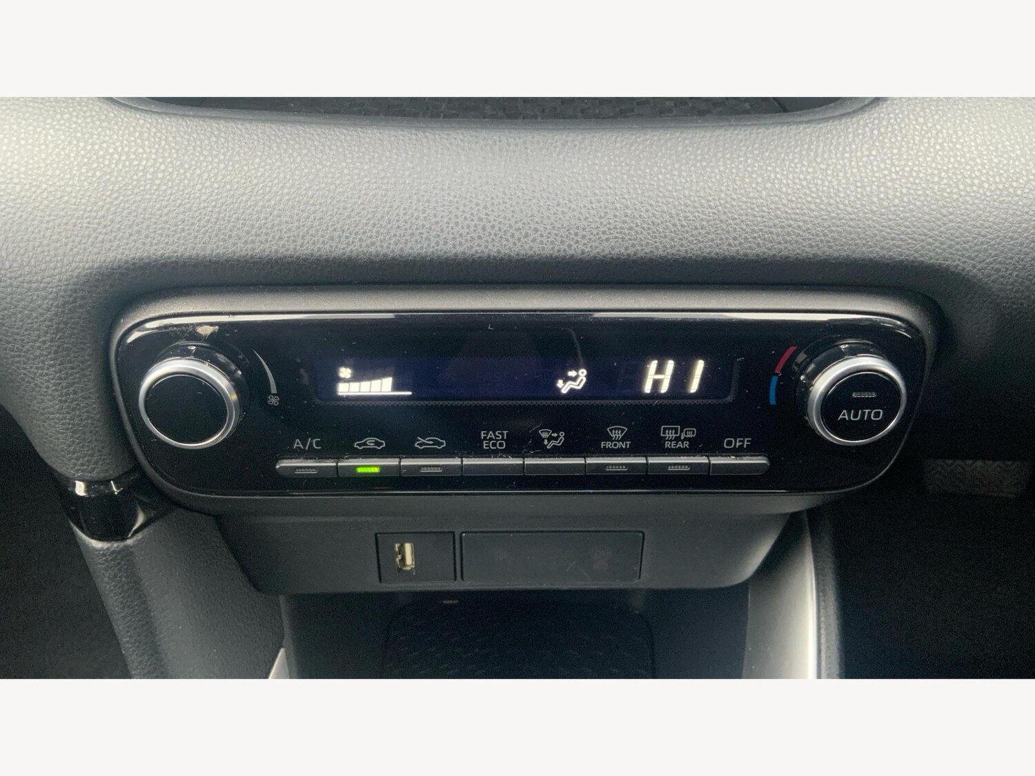 Used Toyota Yaris 2022 for sale - 77574895: Photo 22