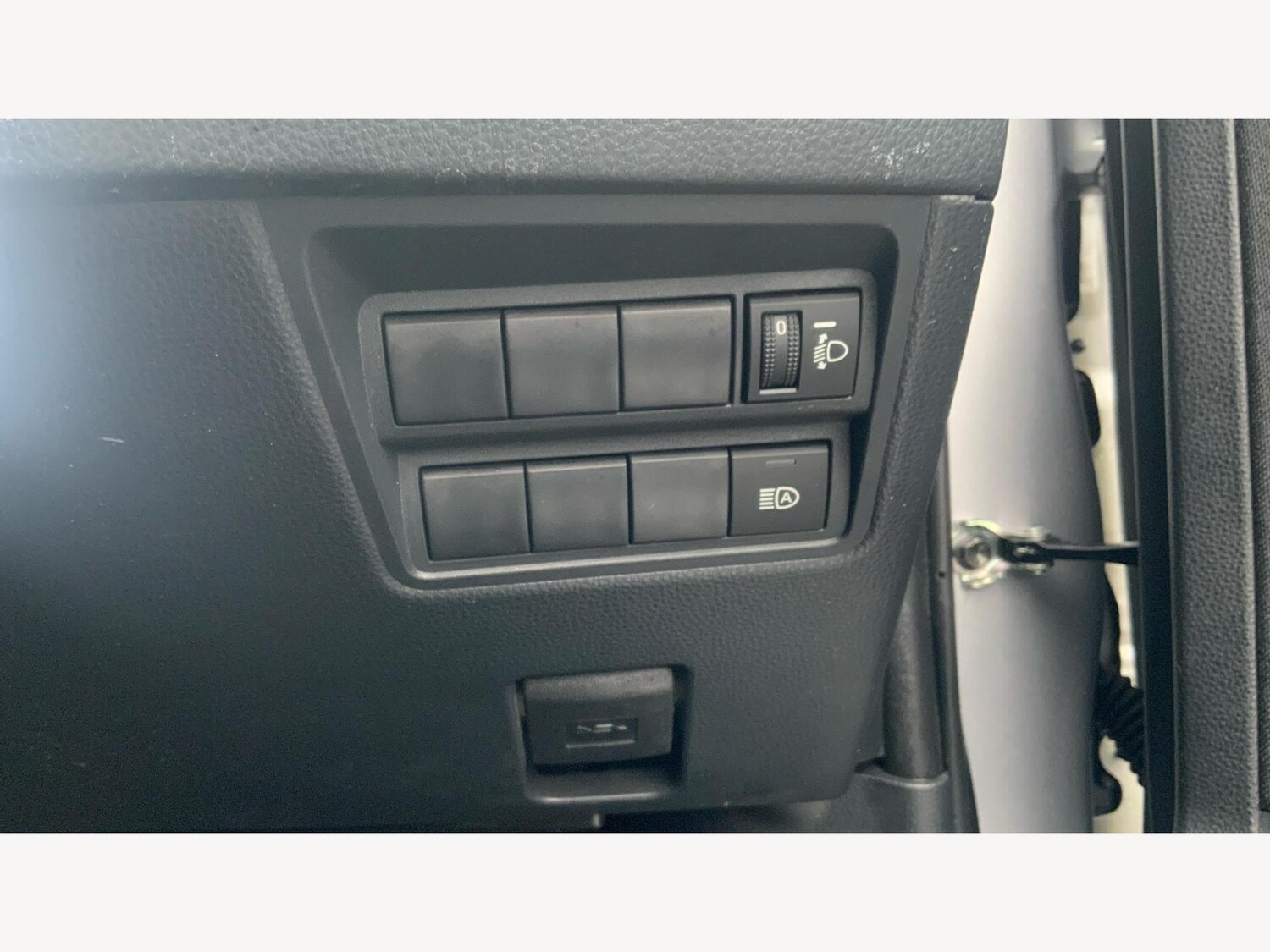 Used Toyota Yaris 2022 for sale - 77574895: Photo 28