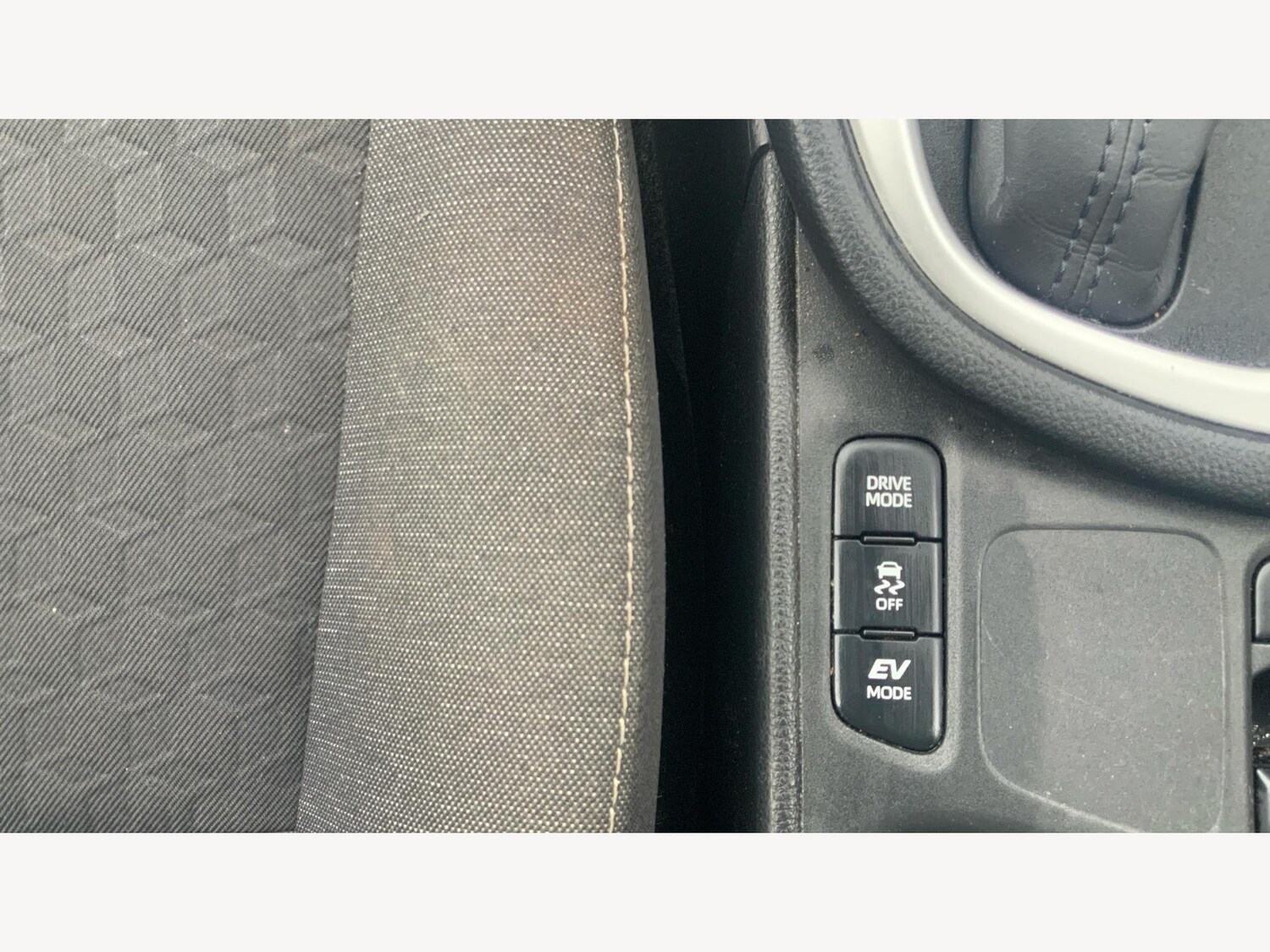 Used Toyota Yaris 2022 for sale - 77574895: Photo 29