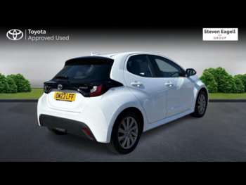 Used Toyota Yaris 2023 for sale - 74704648: Photo