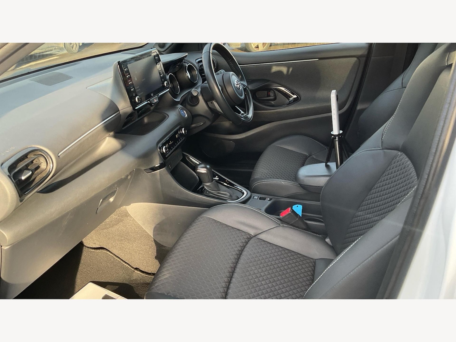 Used Toyota Yaris 2022 for sale - 77599140: Photo 12