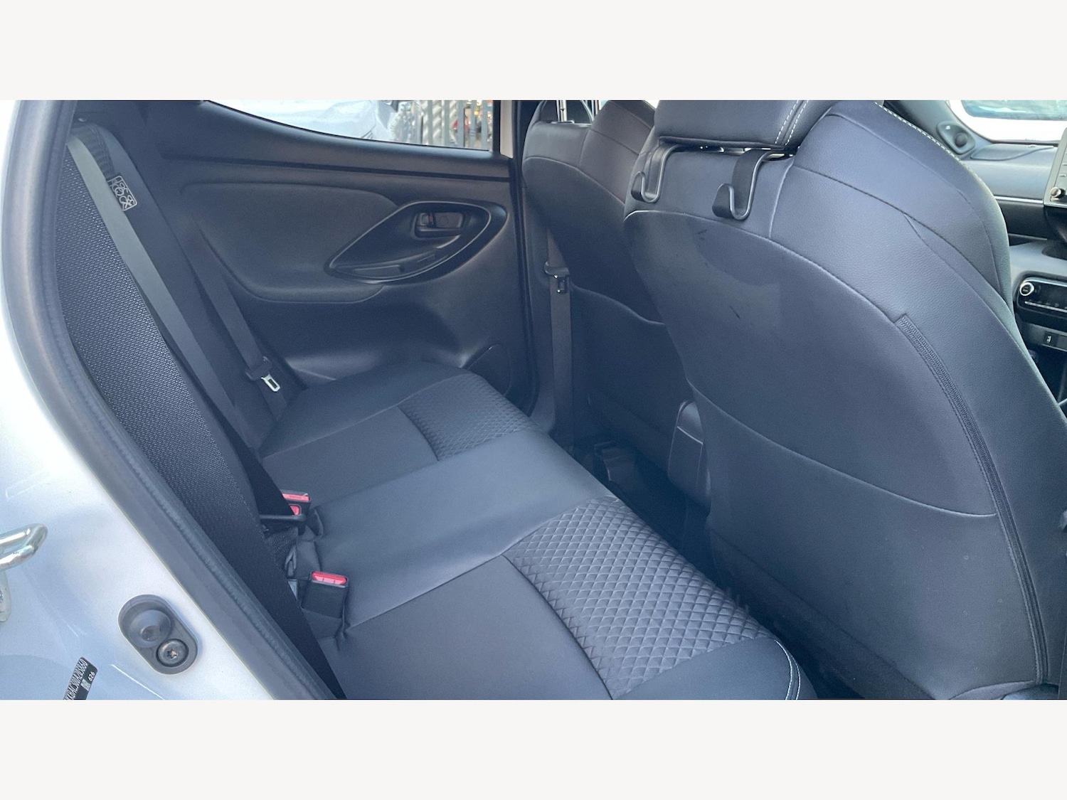 Used Toyota Yaris 2022 for sale - 77599140: Photo 14