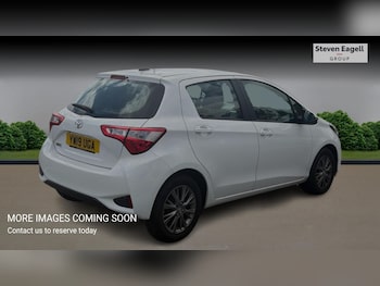 Used Toyota Yaris 2019 for sale - 79213083: Photo