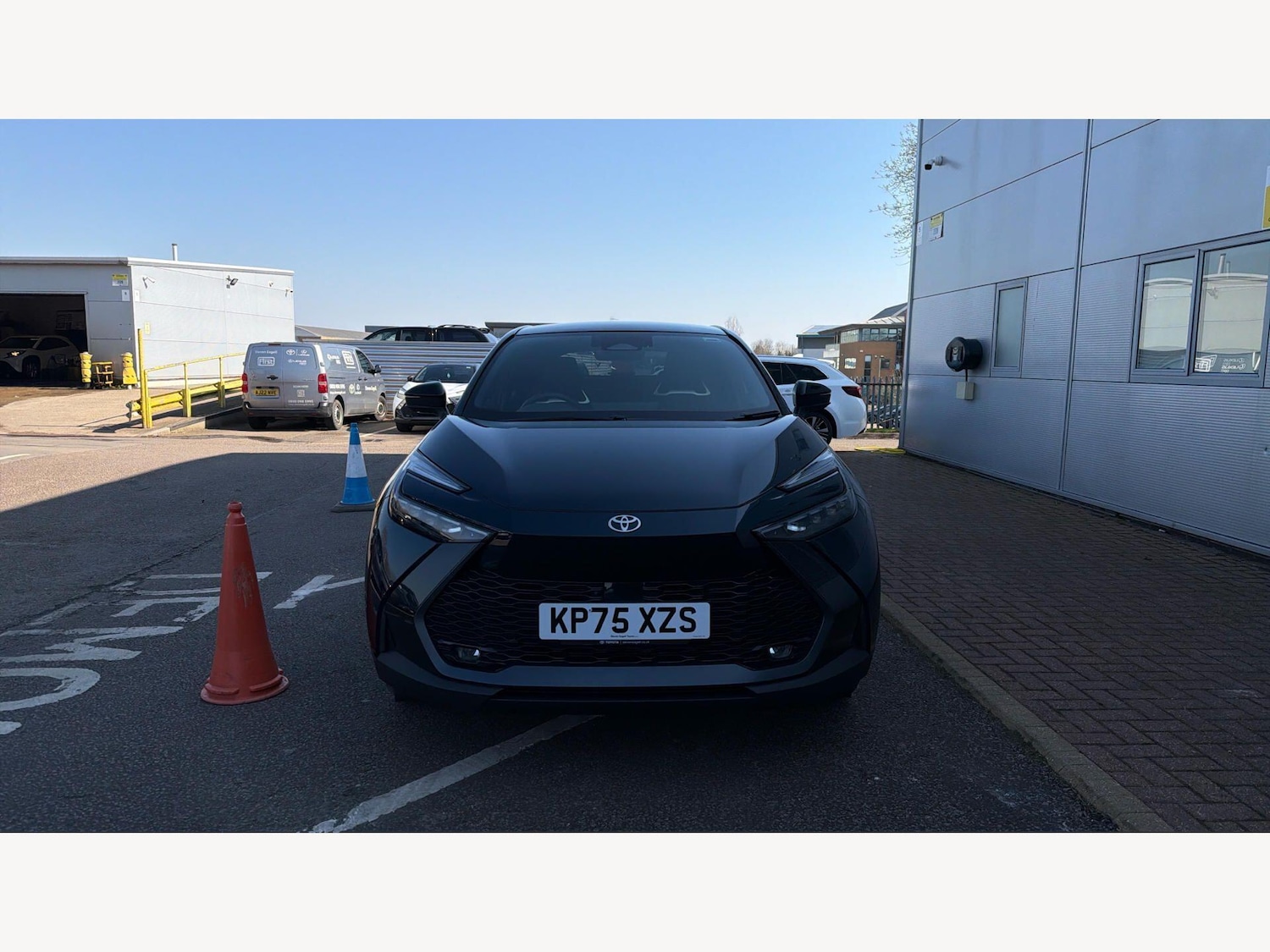 Used Toyota C-HR 2025 for sale - 78034142: Photo 17