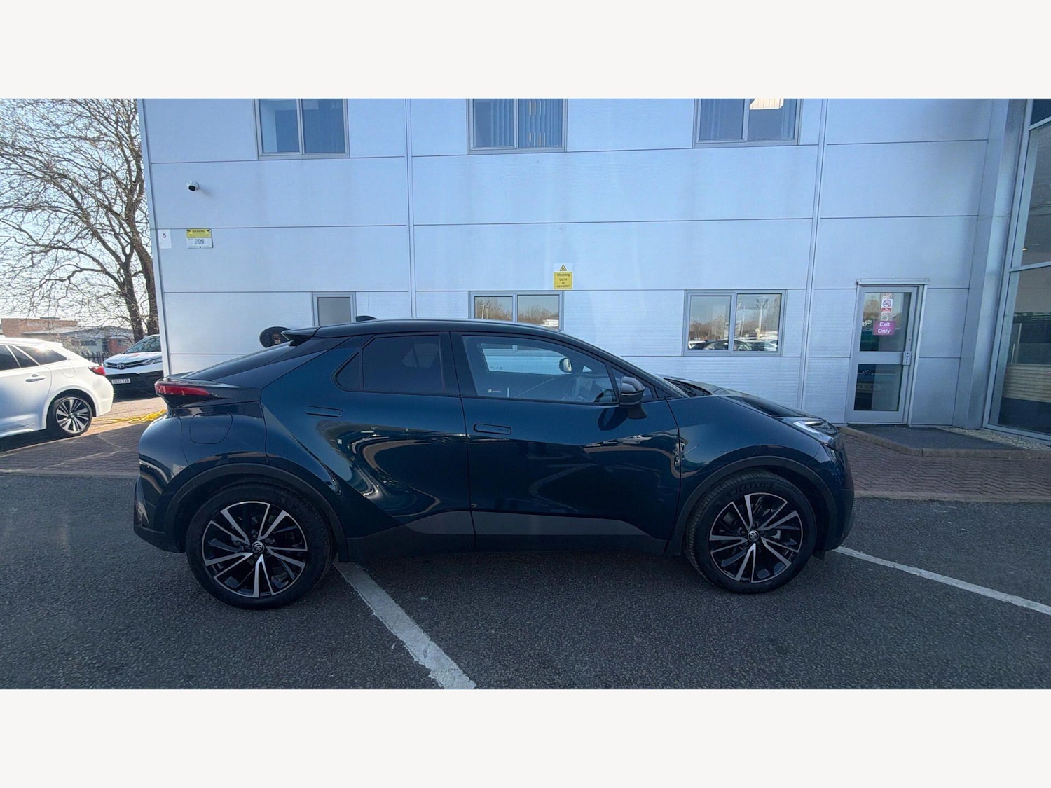 Used Toyota C-HR 2025 for sale - 78034142: Photo 18