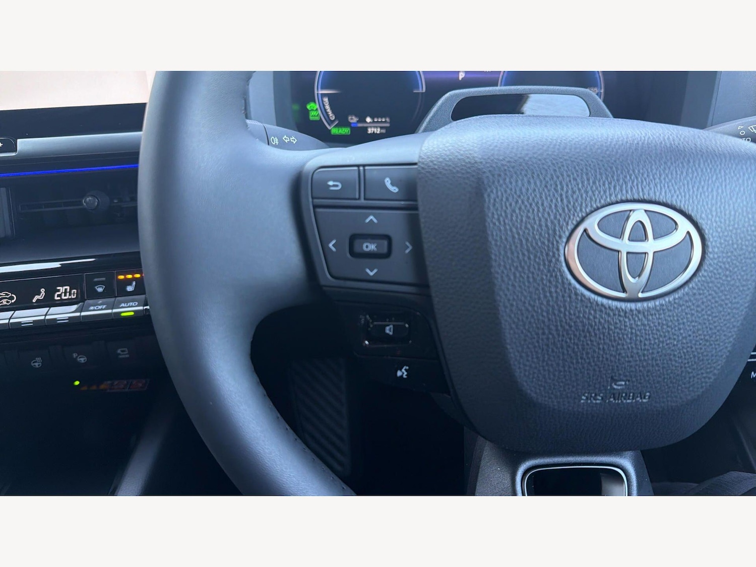 Used Toyota C-HR 2025 for sale - 78034142: Photo 30