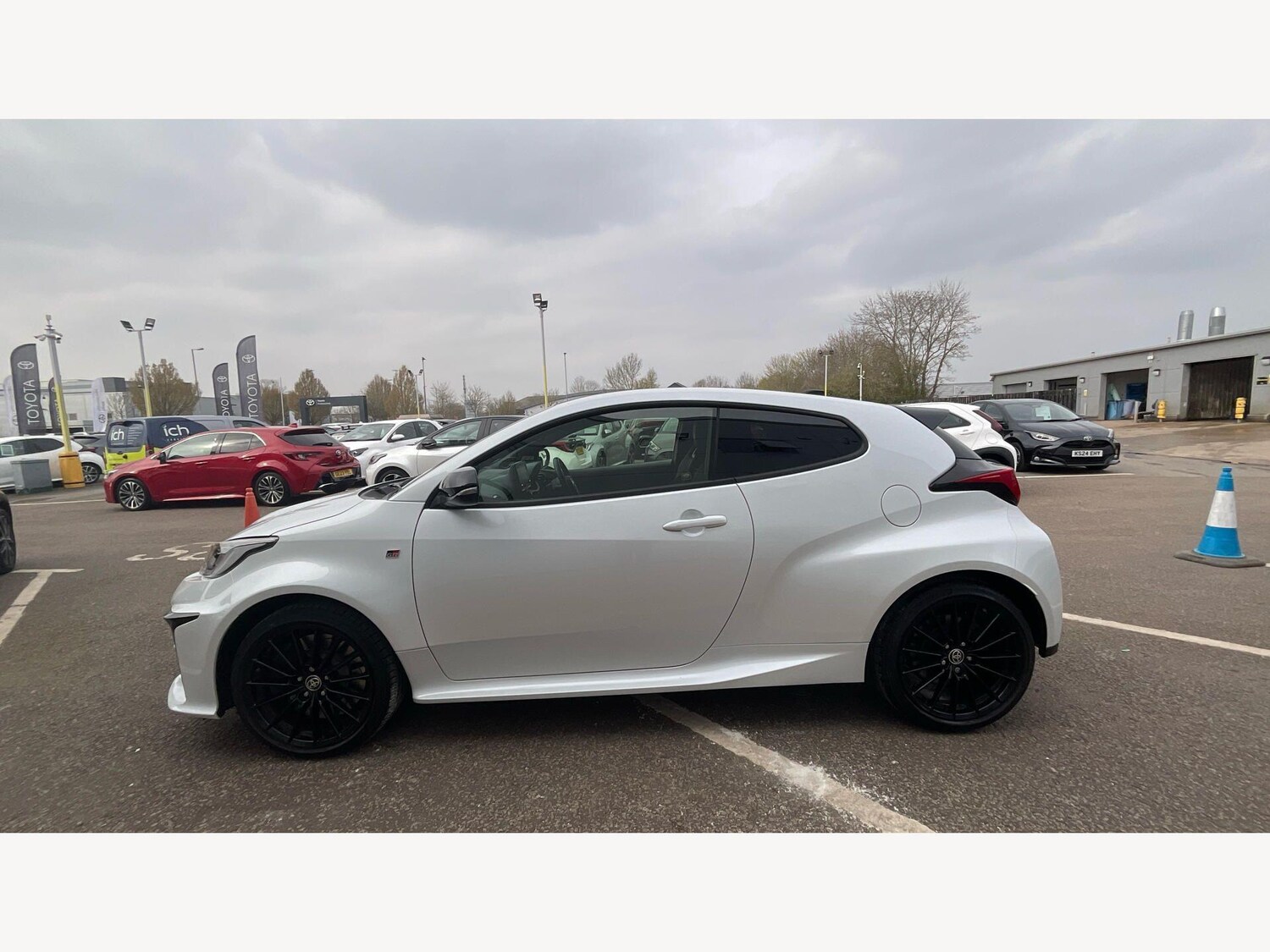 Used Toyota Yaris 2021 for sale - 78115702: Photo 19