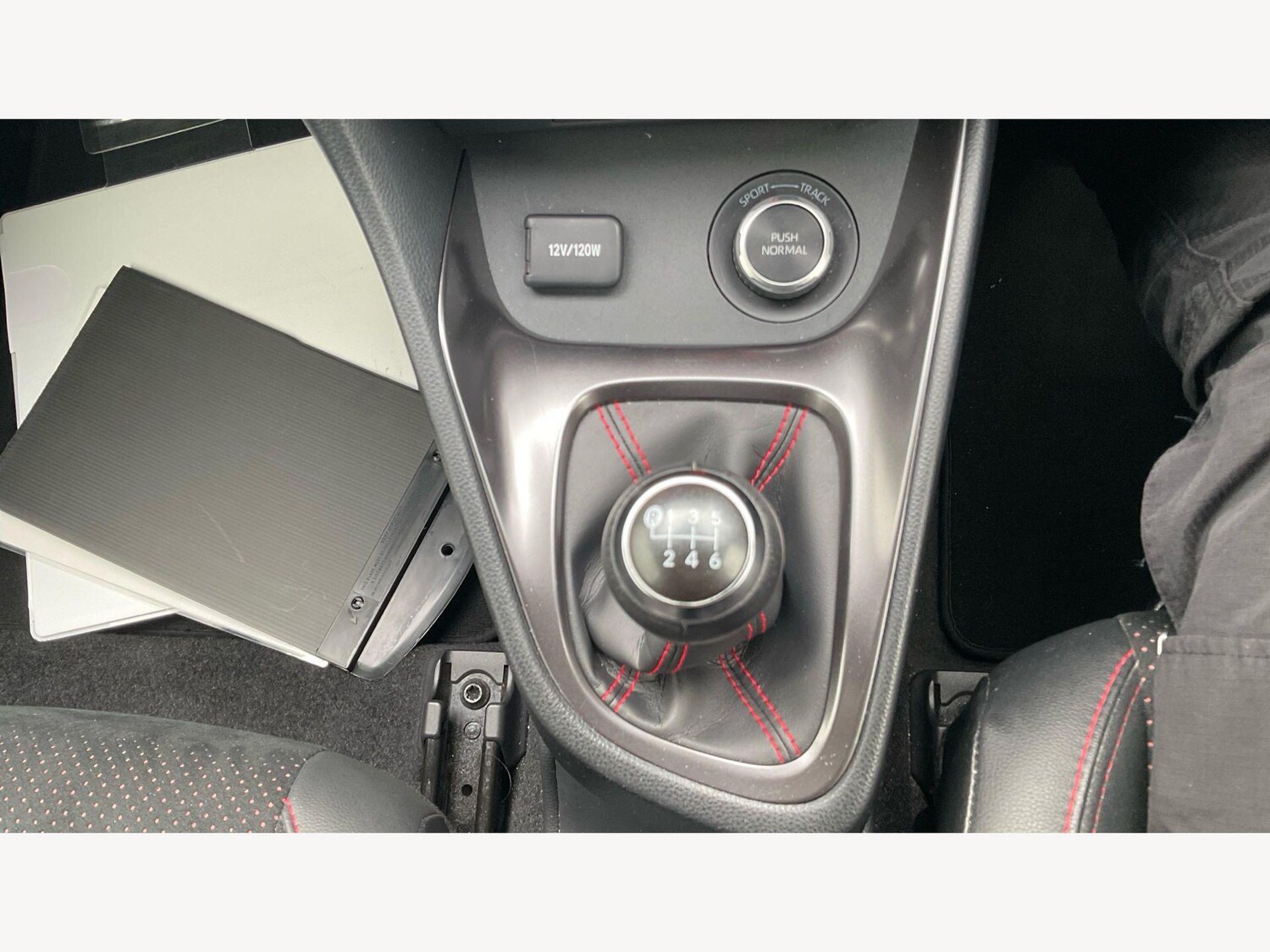 Used Toyota Yaris 2021 for sale - 78115702: Photo 25