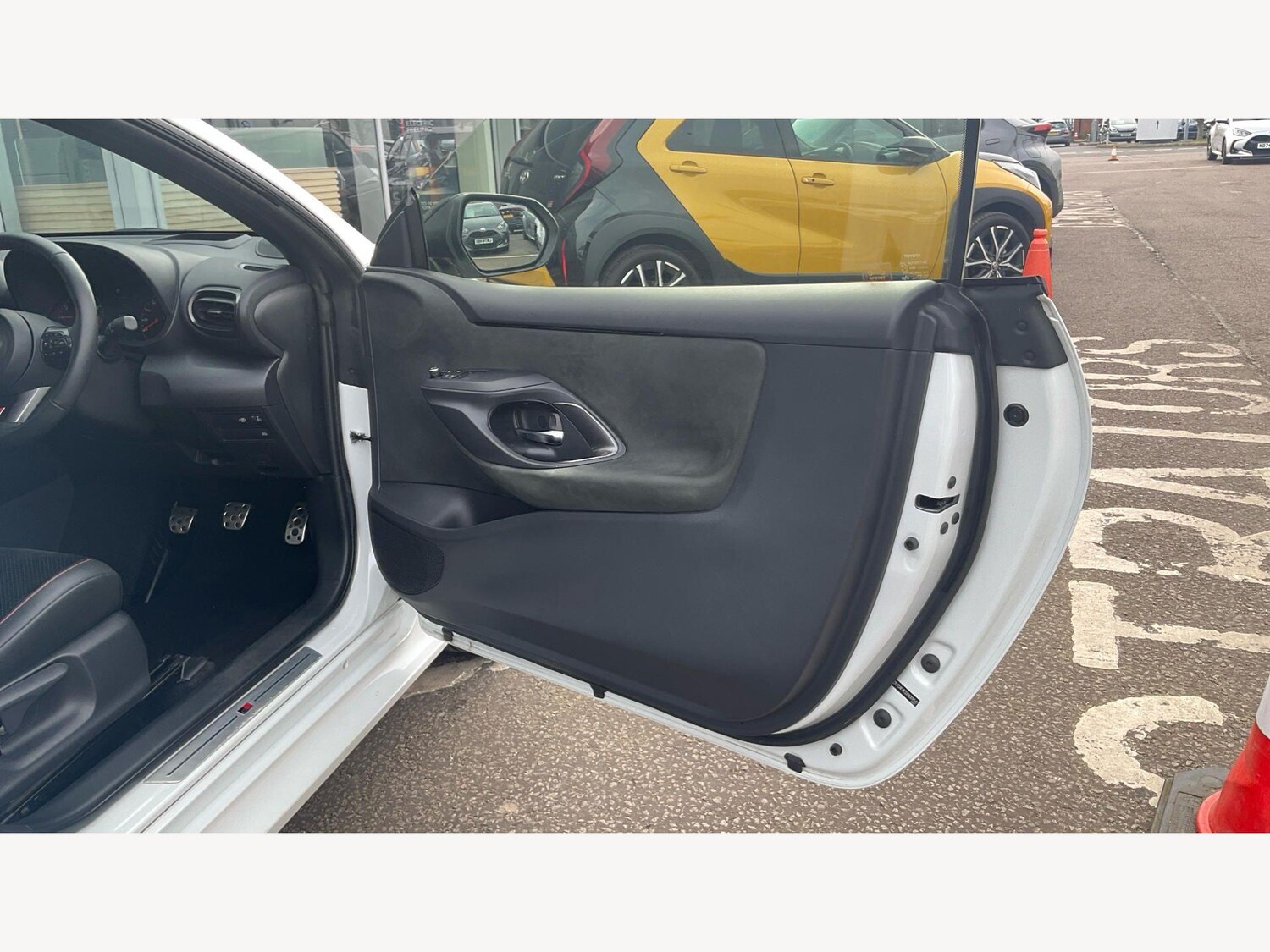 Used Toyota Yaris 2021 for sale - 78115702: Photo 41