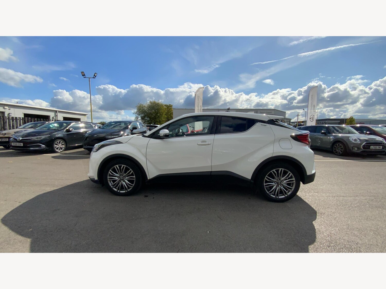 Used Toyota C-HR 2023 for sale - 76085237: Photo 19