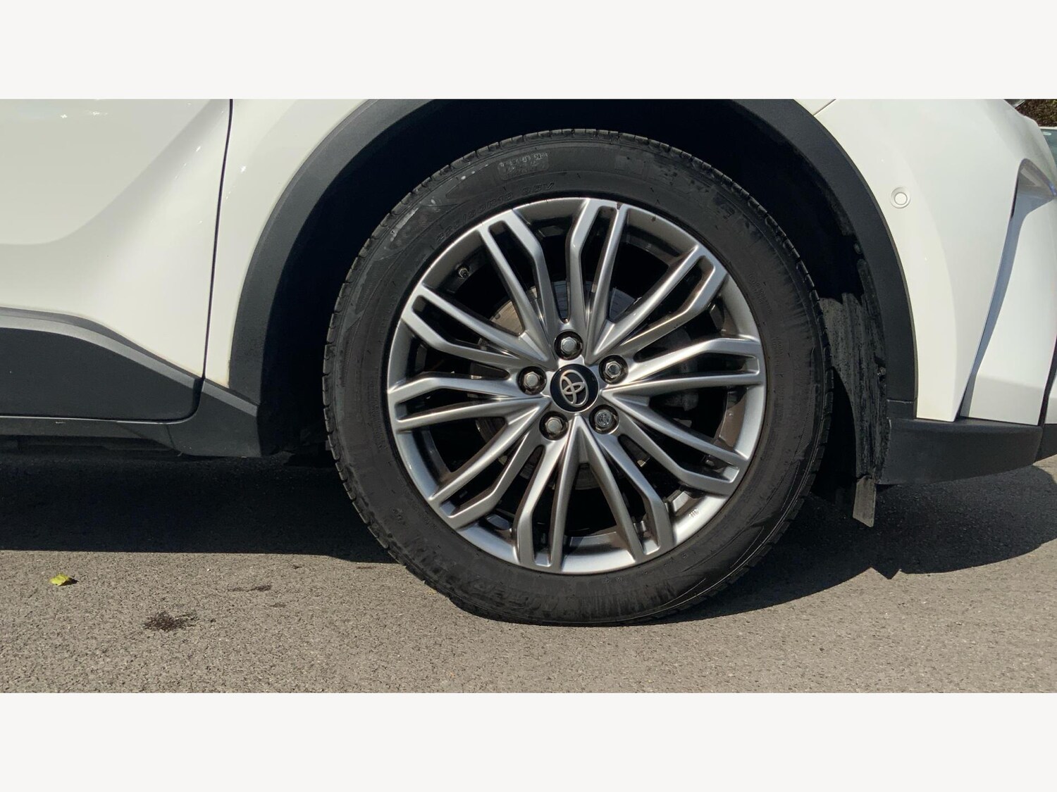 Used Toyota C-HR 2023 for sale - 76085237: Photo 20