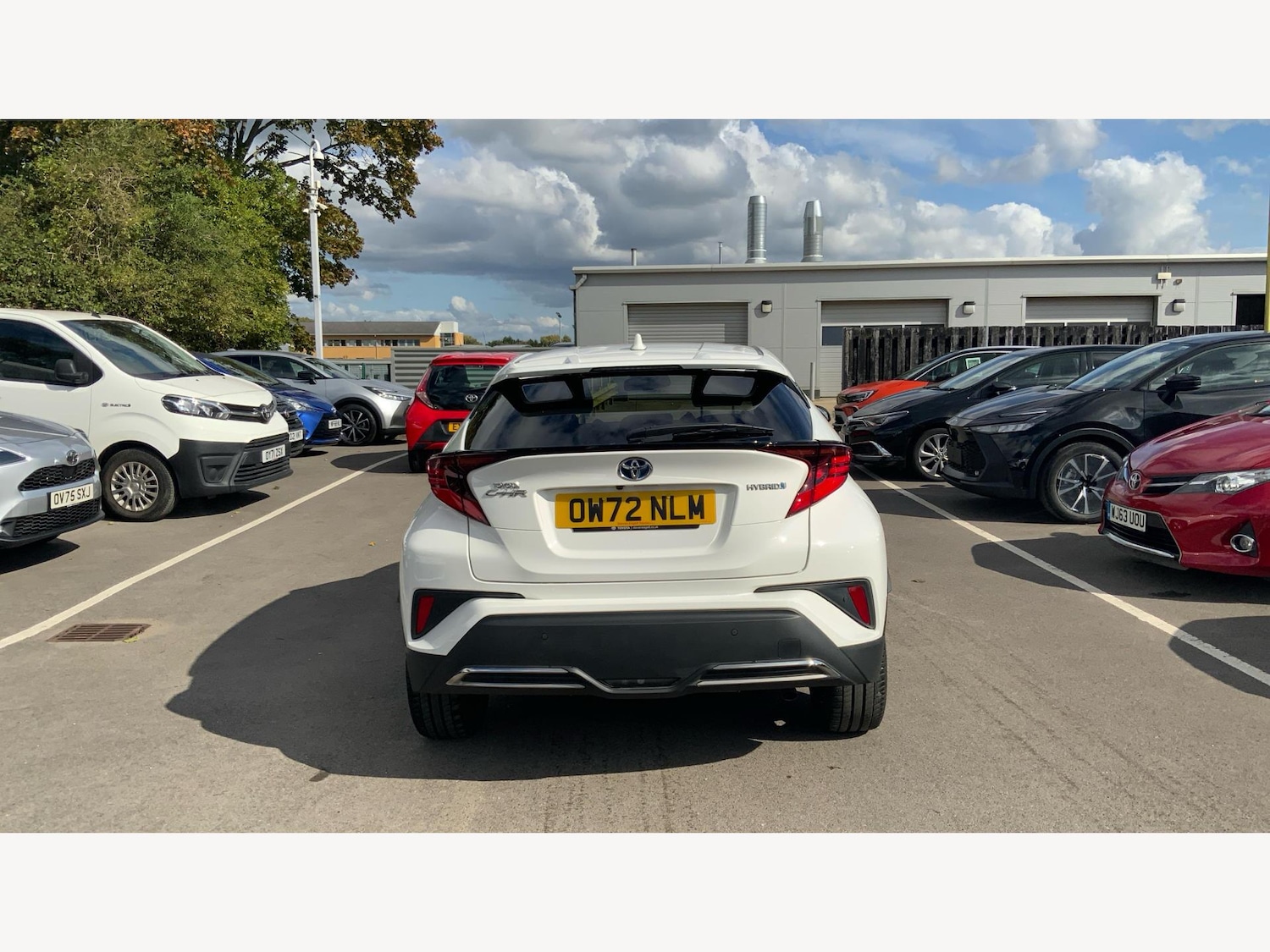 Used Toyota C-HR 2023 for sale - 76085237: Photo 21