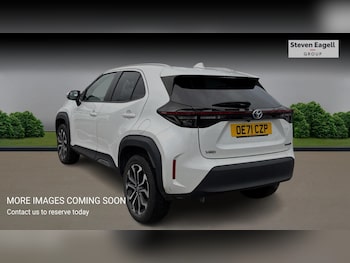 Used Toyota Yaris Cross 2022 for sale - 76965209: Photo