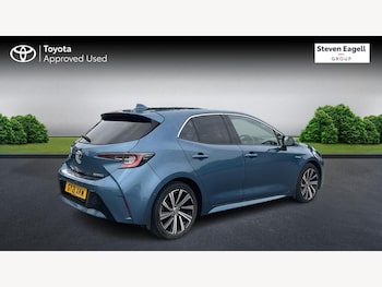 Used Toyota Corolla 2021 for sale - 76109307: Photo 2