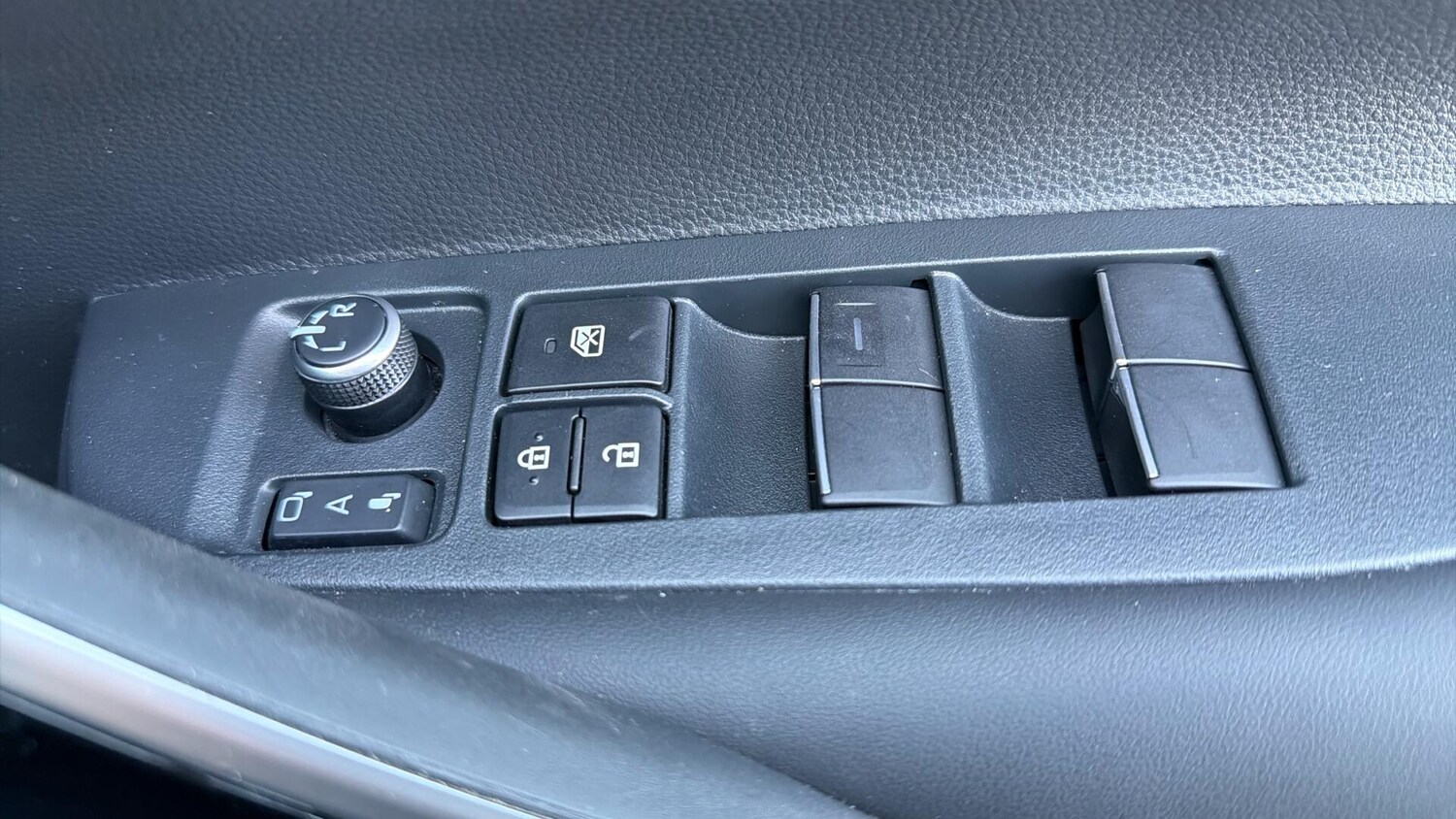 Used Toyota Corolla 2025 for sale - 77799169: Photo 32