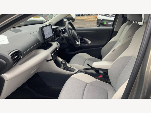 Used Toyota Yaris 2023 for sale - 76251142: Photo 12
