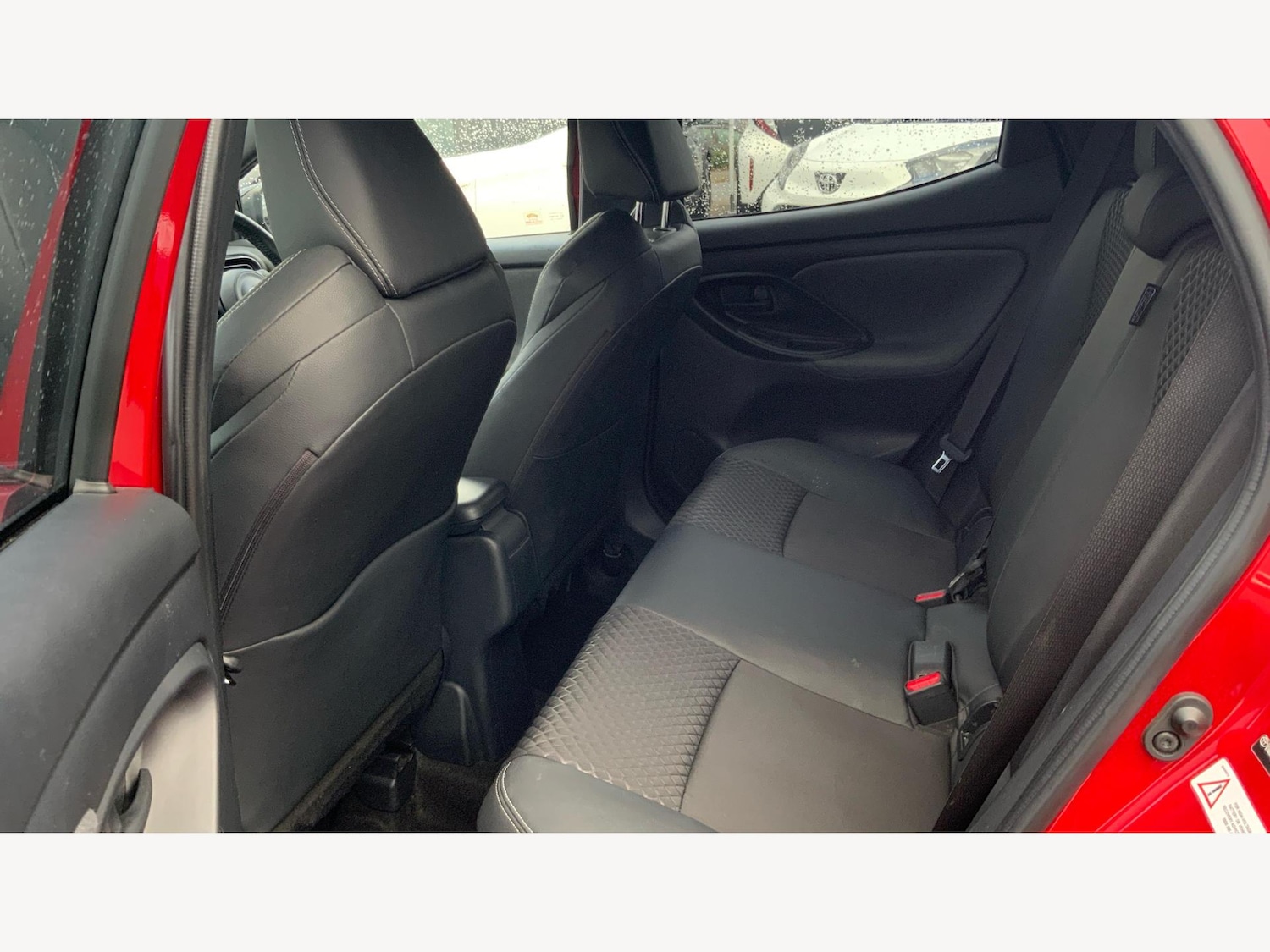 Used Toyota Yaris 2022 for sale - 76634140: Photo 15