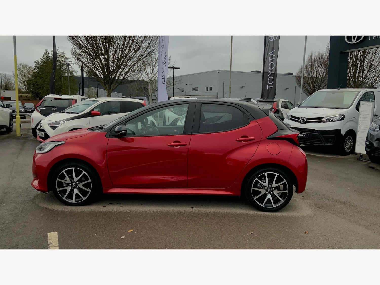 Used Toyota Yaris 2022 for sale - 76634140: Photo 19