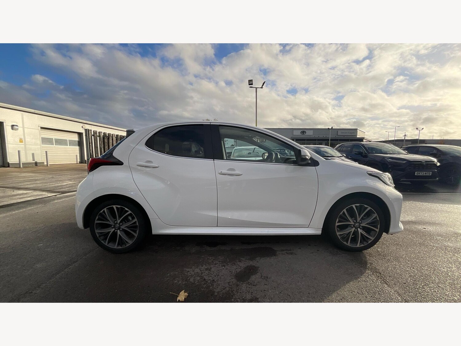 Used Toyota Yaris 2023 for sale - 76424363: Photo 18