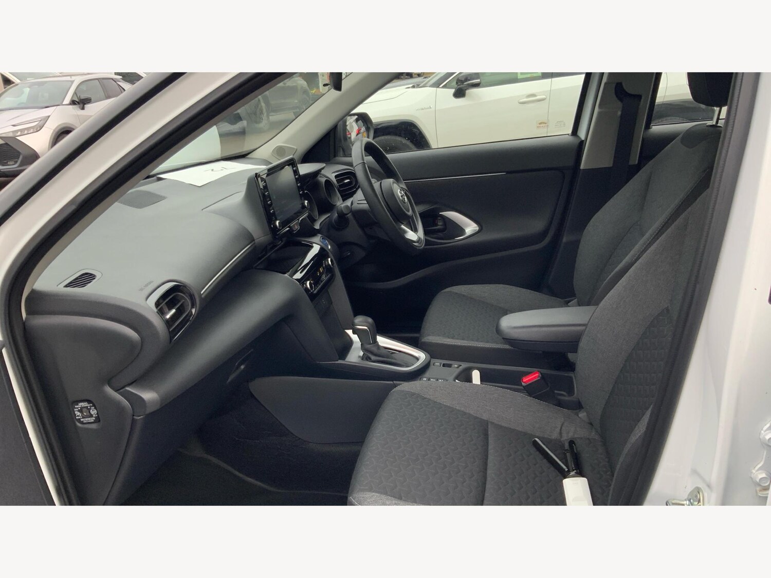 Used Toyota Yaris Cross 2024 for sale - 76701825: Photo 12