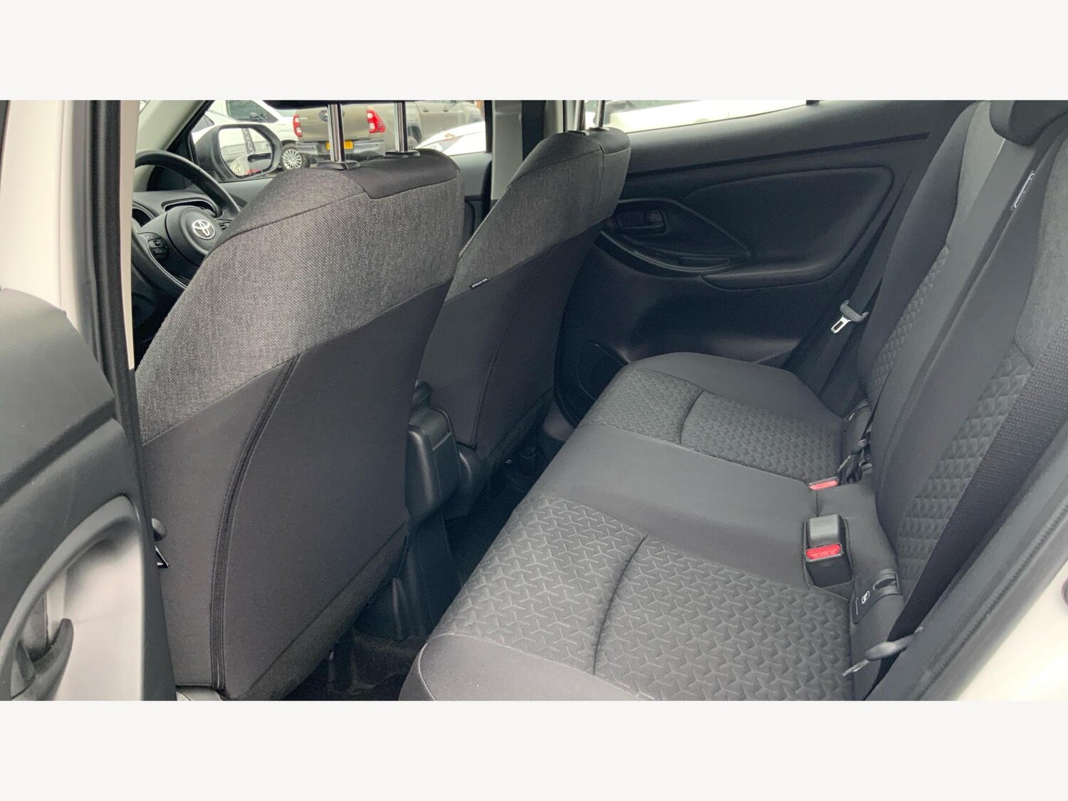 Used Toyota Yaris Cross 2024 for sale - 76701825: Photo 15