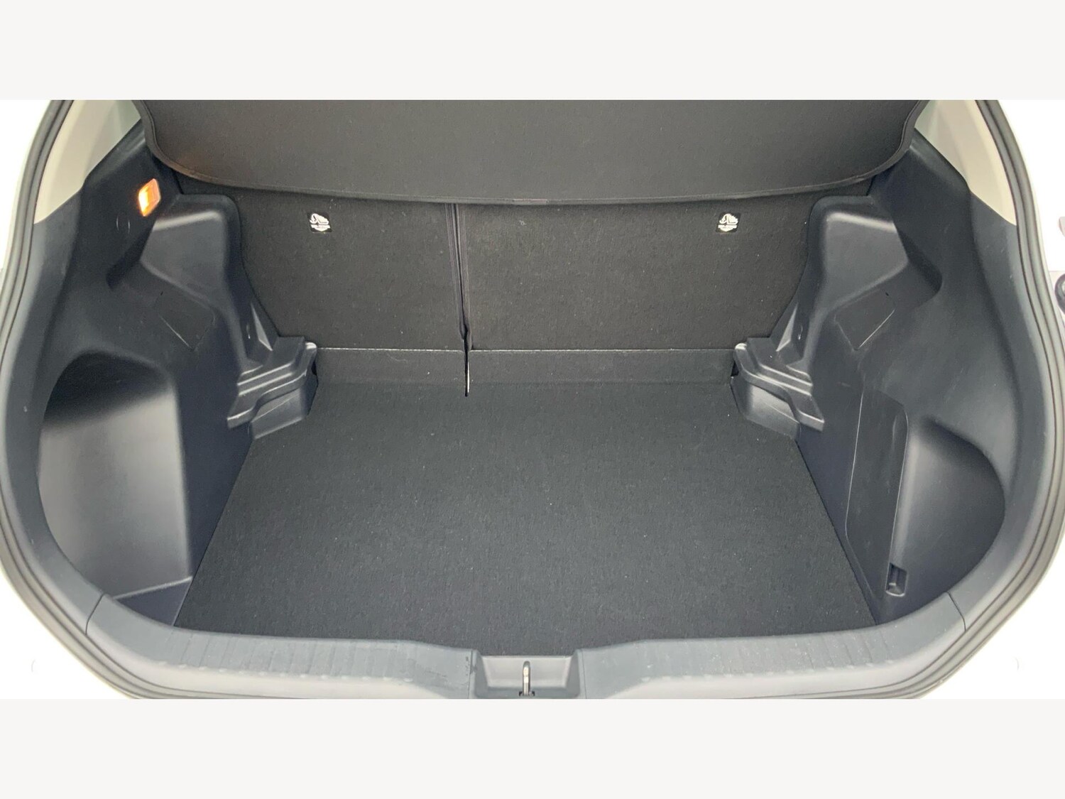 Used Toyota Yaris Cross 2024 for sale - 76701825: Photo 16